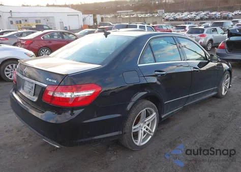 2013 Mercedes-Benz E 350 4Matic из США, поврежденный, VIN WDDHF8JB5DA752671